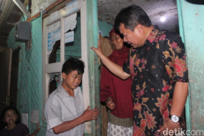 Ditawarin Bupati Sekolah Gratis, Asep Tetap Menolak