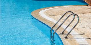 Bermain di water park bersama anak-anak tentu menjadi momen yang amat membahagiakan.  Namun, di bali