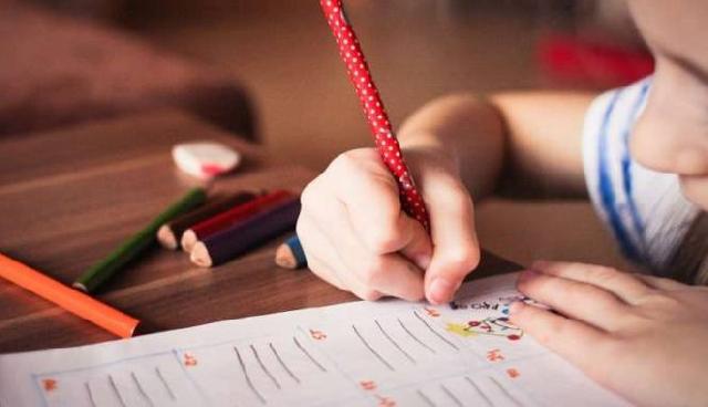 Pentingnya Melatih Kemampuan Imajinasi Anak Sejak Dini