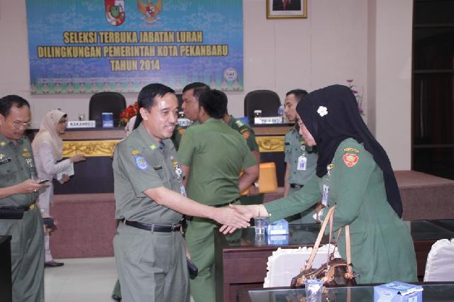 65 Calon Lurah Pekanbaru Ikuti Seleksi Secara Terbuka