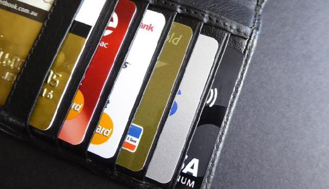 Banyak yang Belum Tahu, Ini Manfaat Punya Kartu Kredit