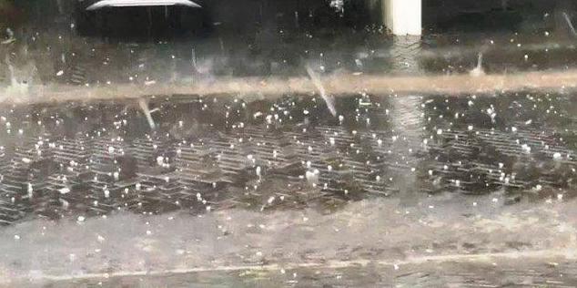 BMKG Jelaskan Penyebab Hujan Es di Kuansing