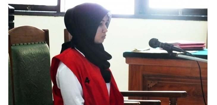 Teganya Ibu Muda Ini Biarkan Anaknya Dihabisi Suami Barunya