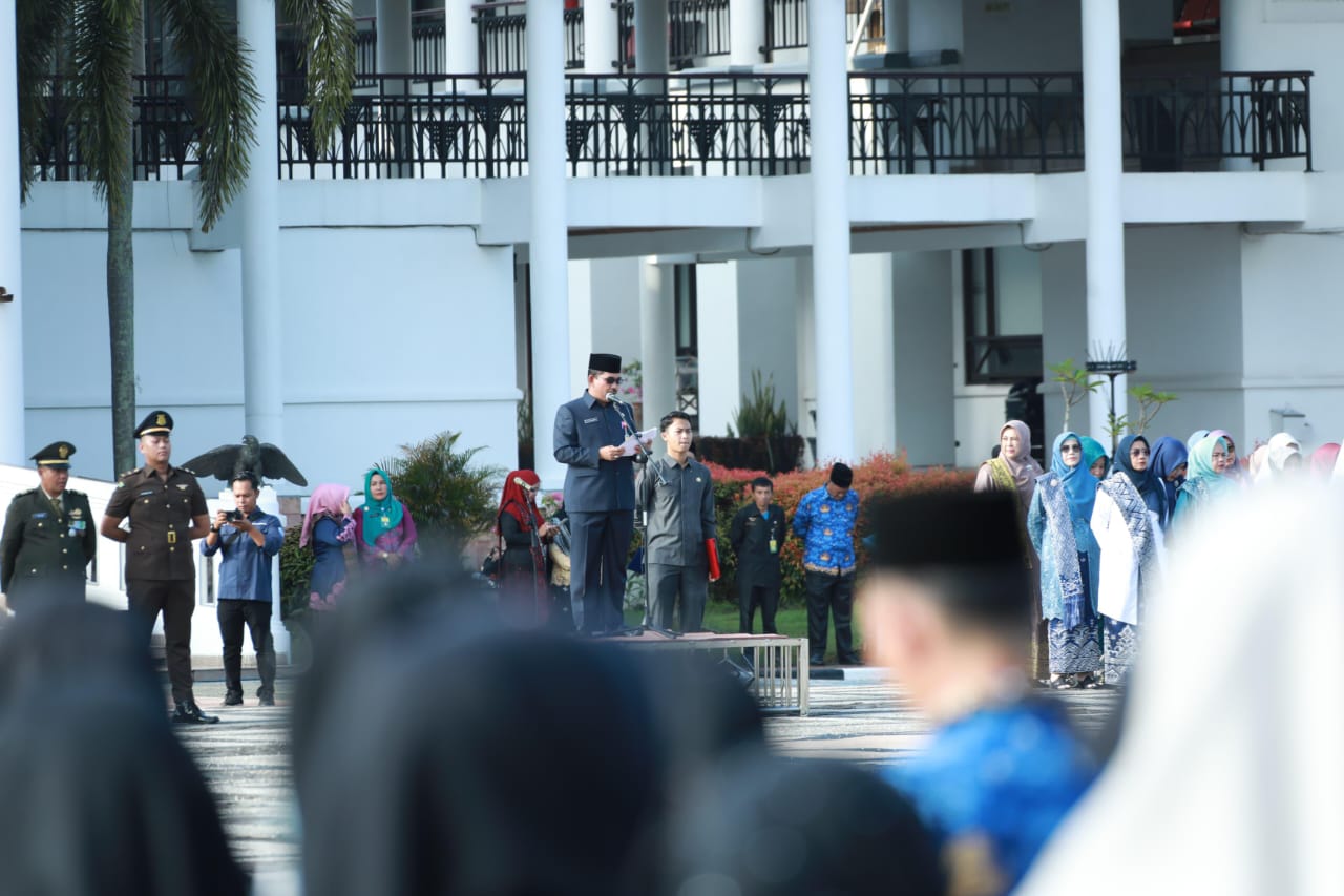 Upacara Hari Ibu ke-97 dan Bela Negara ke-77,  Sekda Siak Tekankan Peran Perempuan dan Semangat Nasionalisme