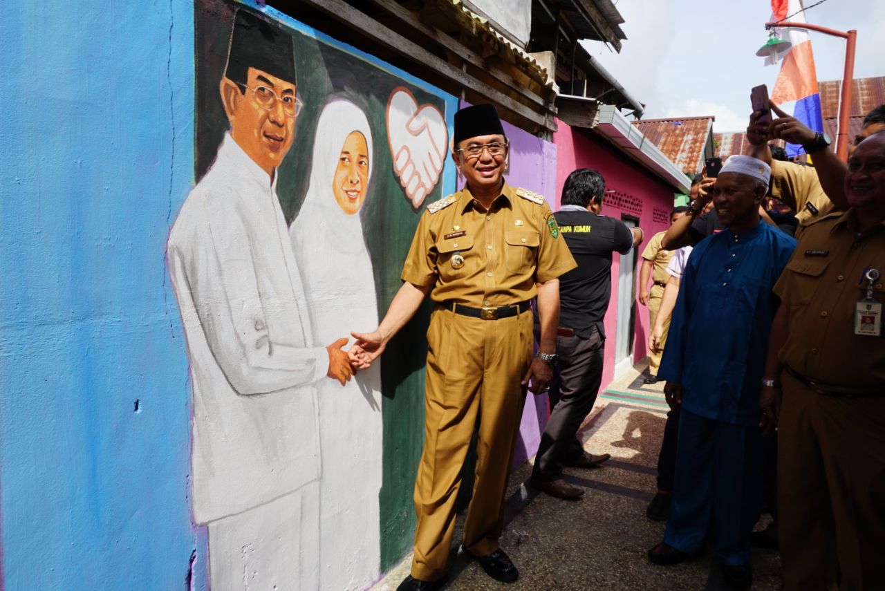 Pasca Kunjungan Ke 'Kampoeng Selfie', Bupati Inhil Ingin Ciptakan Destinasi Wisata Khas Daerah