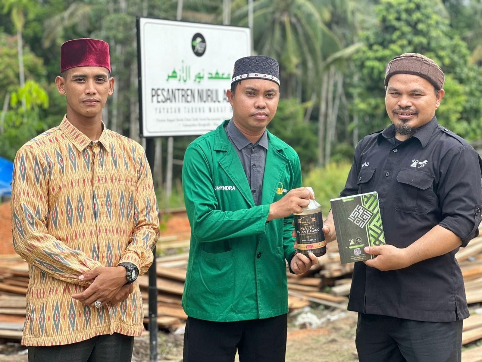 Menginspirasi! Ustadz Alnofiandri Dinar Satukan Umat Melalui Pendidikan dan Dakwah Lewat YTWU