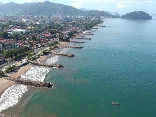Kebijakan Publik Penertiban Pedagang Kaki Lima di Pantai Padang Sumatera Barat