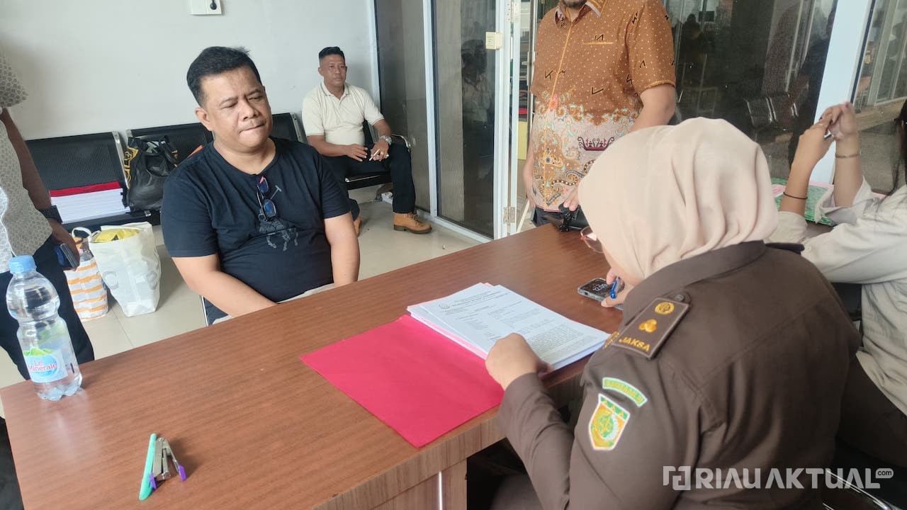 Eks Dirut RSD Madani Pekanbaru Ditahan, Diduga Tipu Proyek Rp2,1 Miliar