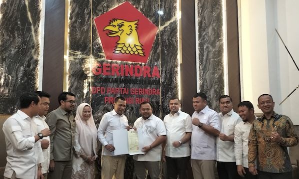 Diusung Gerindra dan PAN, Muflihun-Ade Hartati Resmi Berlayar di Pilwako Pekanbaru