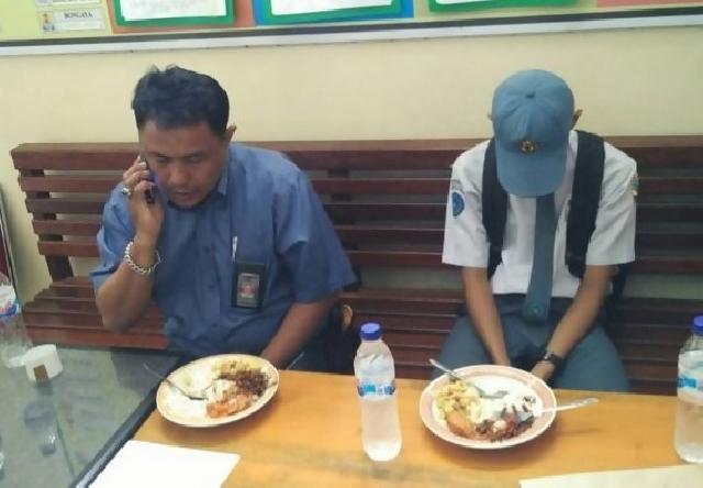 Edaran PGRI Boikot Siswa Penganiaya Guru Dinilai Langgar Hak Anak