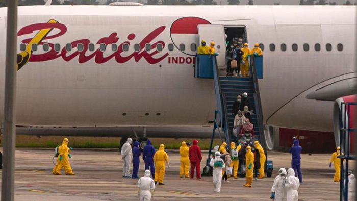 Angkut WNI dari China, Pesawat Batik Air Langsung 'Mandi'