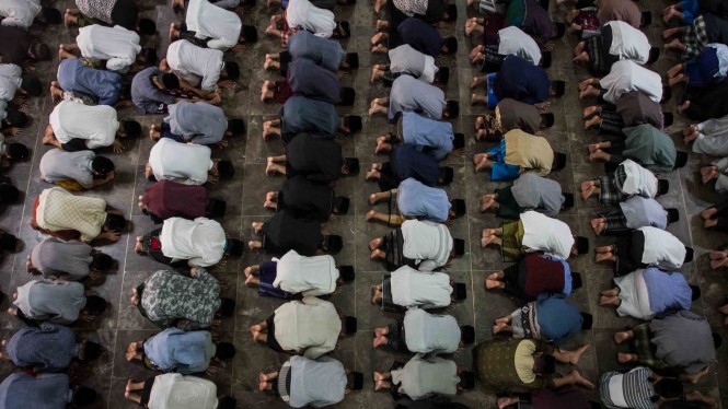 Satu Jamaah Tiba-tiba Pingsan, Tarawih di Masjid Ini Batal Digelar