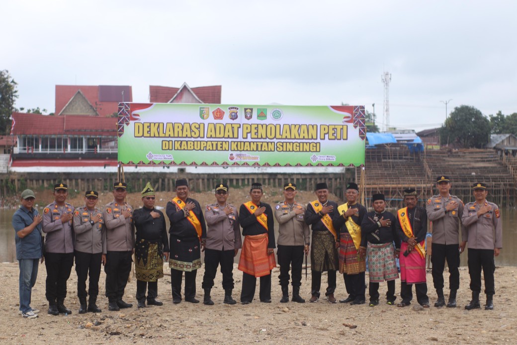 Deklarasi Adat Penolakan PETI Digelar di Kuansing, Kapolres: Jaga Sungai untuk Generasi Mendatang