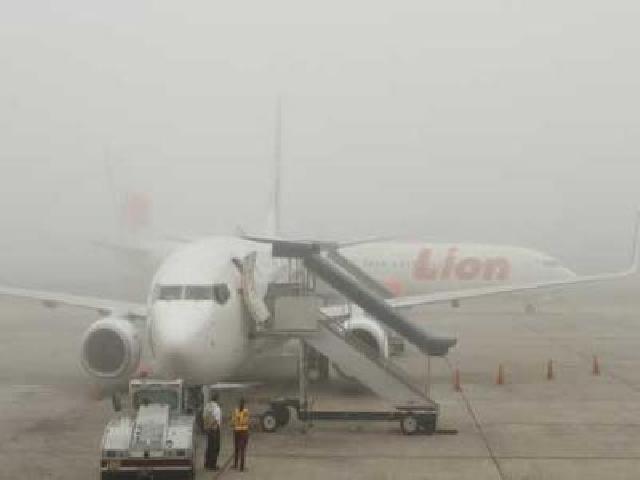 Aktifitas Bandara SSK II Pekanbaru Lumpuh Total  