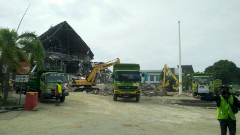 Sudah 90 Orang Ditemukan Meninggal Dunia Gempa Sulbar: 79 di Mamuju, 11 di Majene