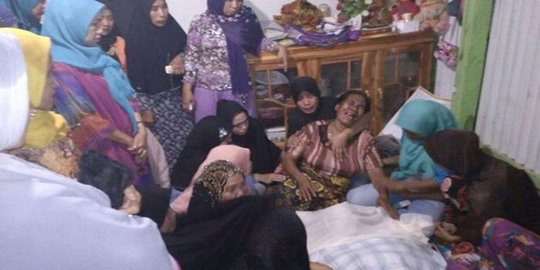 4 Fakta Emak-Emak Saling Cakar, Hingga yang Satu Meninggal, No. 3 Bikin Warga Geram