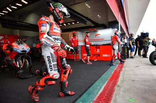 Lorenzo Tak Salahkan Dovizioso atau Pedrosa atas Insiden di Jerez