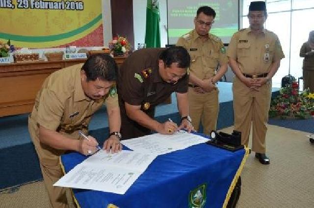 Bupati - Kejari Teken MoU TP4D