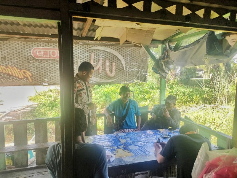 Bhabinkamtibmas Intensifkan Cooling System Jelang Pencoblosan di Rimba Melintang