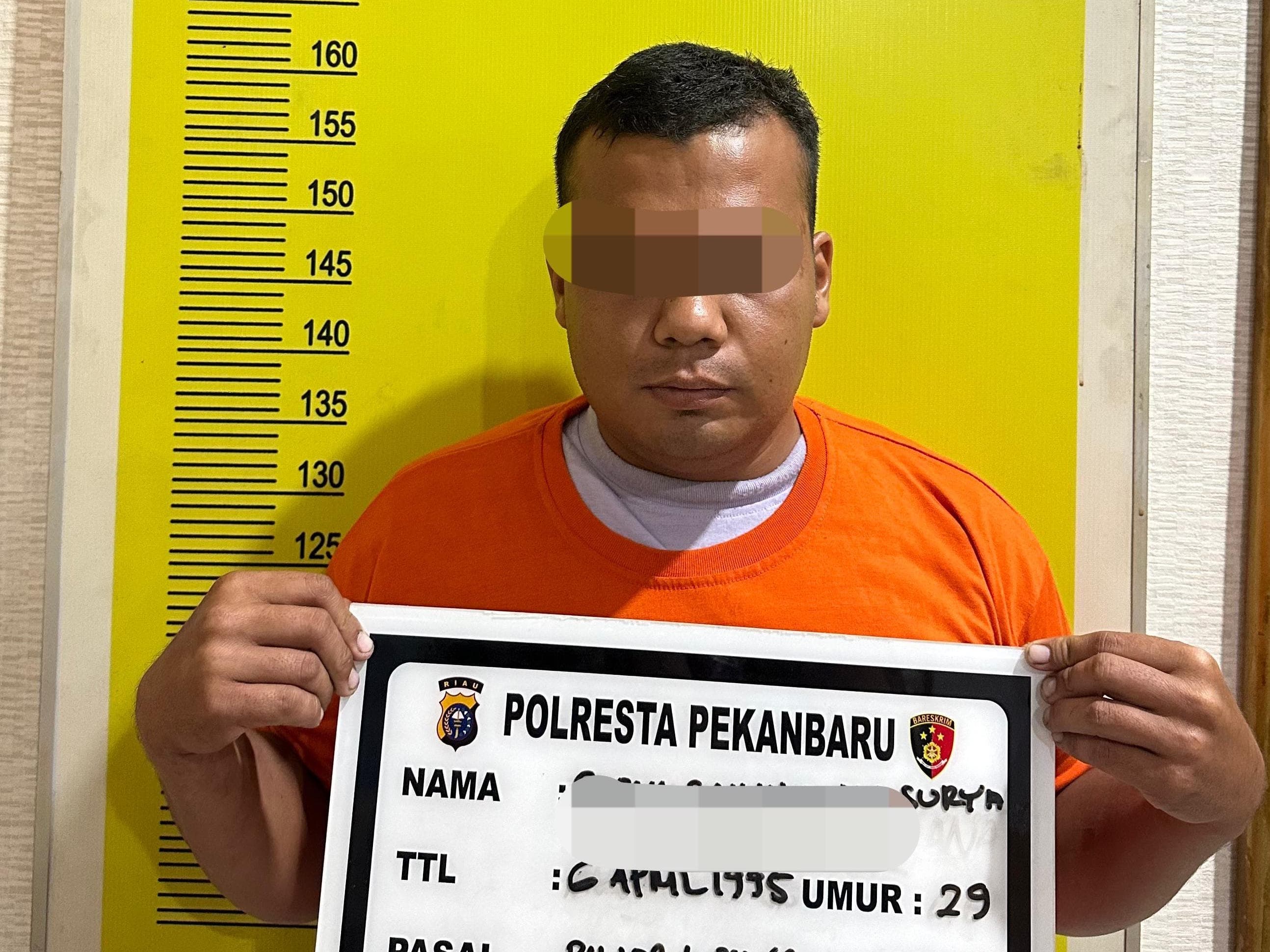 Polisi Tangkap Pria Pembakar Lahan PT Pertamina Hulu Rokan di Pekanbaru
