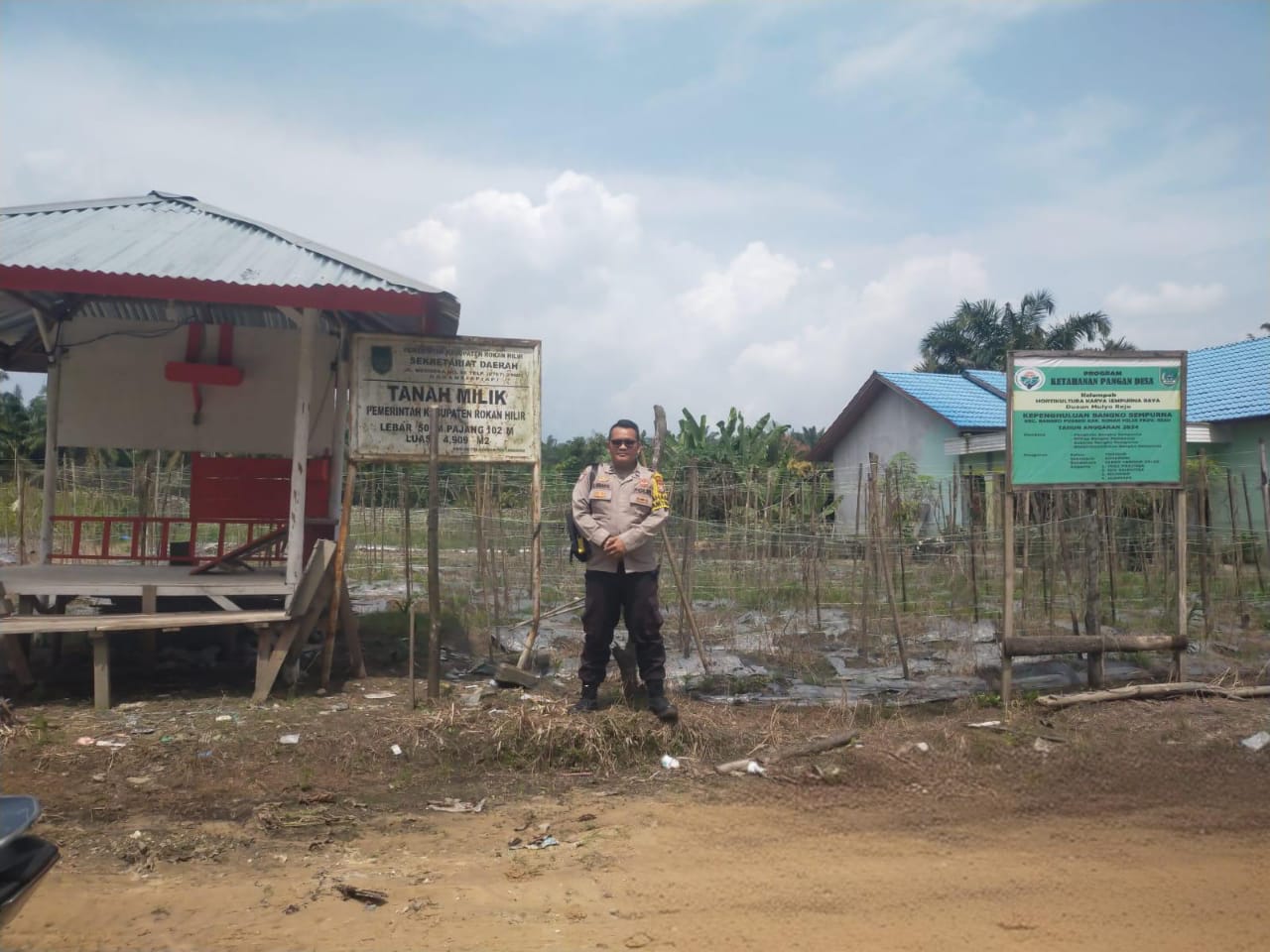 Polsek Bangko Pusako Lakukan Pembinaan Kelompok Tani