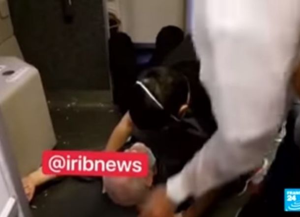 Detik-Detik Pesawat Iran Menghindari Jet Tempur AS, Seorang Penumpang Terluka, Satu Pingsan