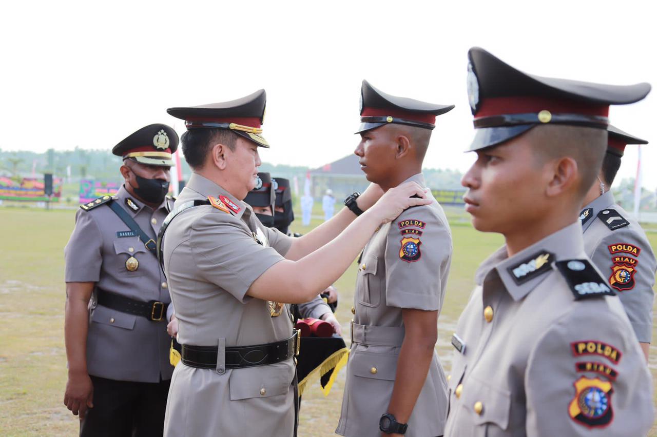 259 Bintara Polri Dilantik Kapolda Riau