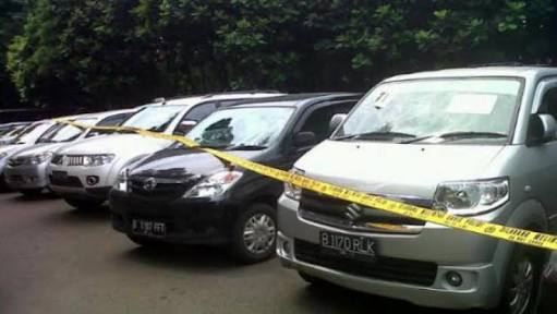 Polda Riau Sita 7 Unit Mobil Dalam Dugaan Kasus Penjualan Kendaraan Menggunakan TNKB Palsu