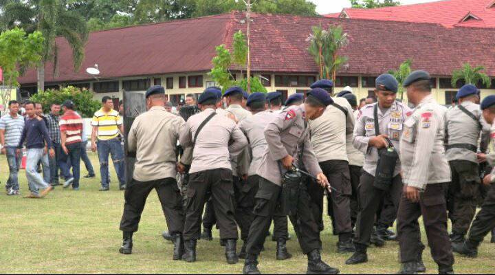 Pilkada 2018, Polisi di Riau Latihan Pengamanan TPS