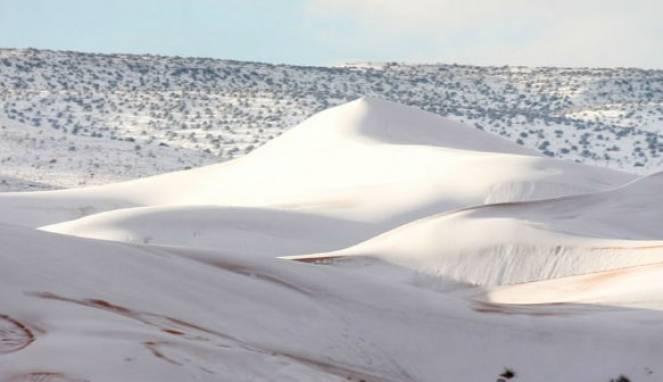 Salju Tutupi Gurun Sahara untuk Kali Ketiga Dalam 40 Tahun