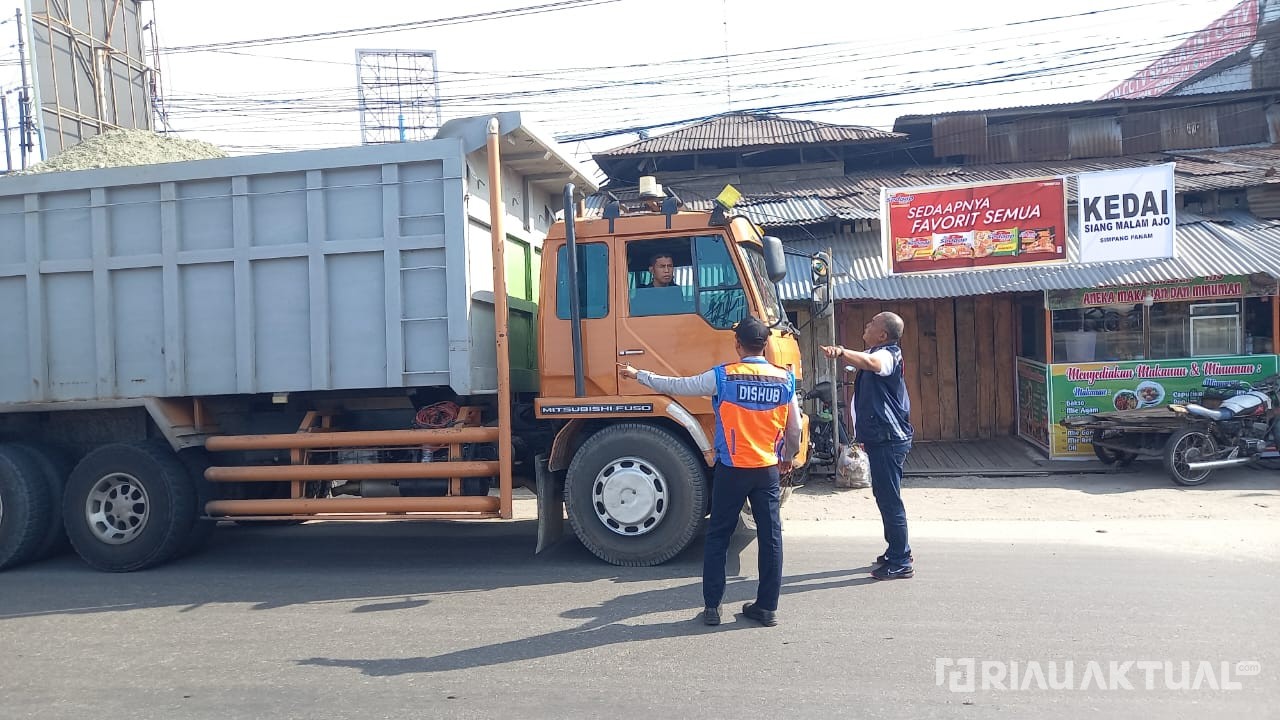 Truk dan Angkutan Barang Dilarang Melintas di 14 Jalan Dalam Kota Pekanbaru, Ini Daftarnya