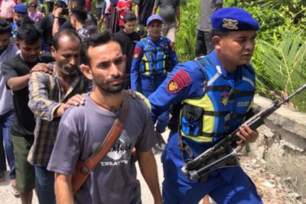 Imigrasi Selatpanjang Amankan 20 WNA Bangladesh yang Terdampar di Pantai Beting Beras