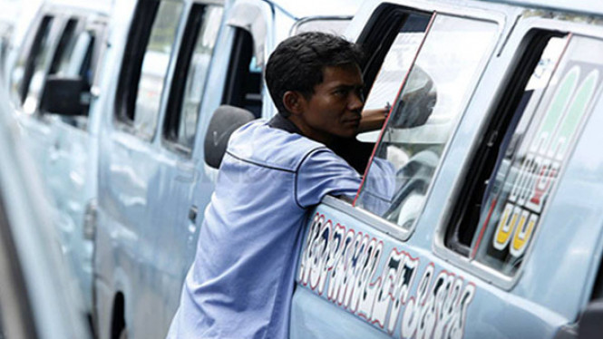 Sedekah Sopir dan Doa Sang Nenek