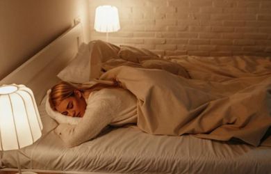 Ternyata Lampu Kamar Tidur Bisa Bikin Gemuk, Ini Alasannya