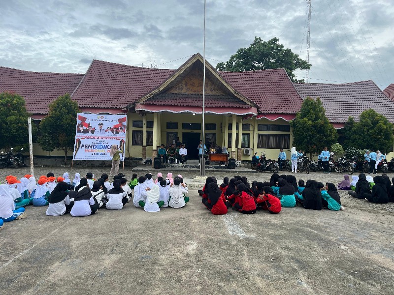 PGRI Kuantan Hilir Meriahkan Hari Pendidikan Nasional dengan Lomba Senam Pelajar Indonesia