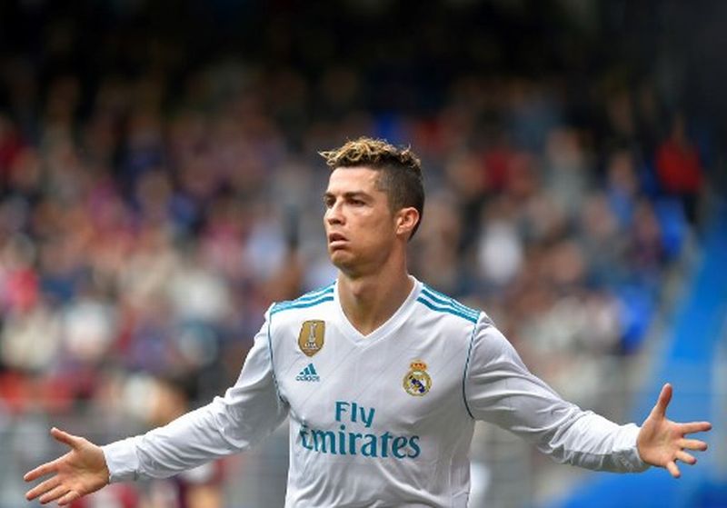 Sang Pelatih Zidane Sebut Ronaldo dari Galaksi Lain