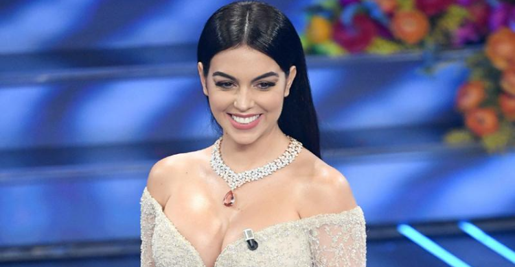 Georgina Rodriguez, Hadiahi CR7 Anak Kembar