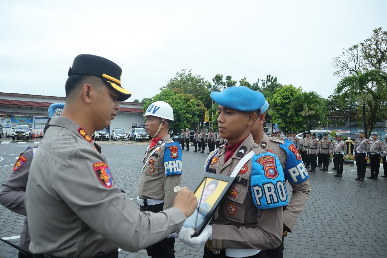 Sempat Jadi DPO Kasus Narkoba, Bripka Hendra Gunawan Dipecat dari Kepolisian