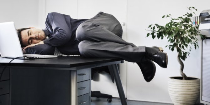 Berikut Empat Penyebab Mengapa Tubuh Merasa Lelah dan Lemah di Siang Hari