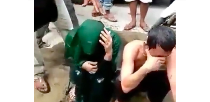 Berduaan di Kamar, Kepala Bappeda dan Istri Siri Disiram Air Comberan