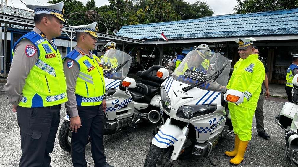 Ditlantas Polda Riau Cek Kesiapan Personel dan Kendaraan Jelang Operasi Lilin Nataru 2025