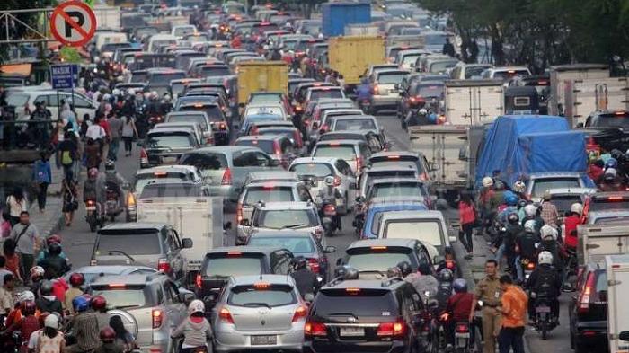 Kesalahan yang Sering Dilakukan Pengemudi saat Macet