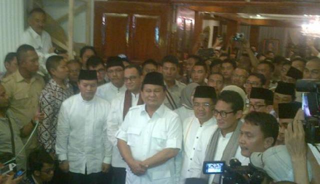 Malam Ini, Anies dan Presiden PKS Kumpul di Rumah Prabowo