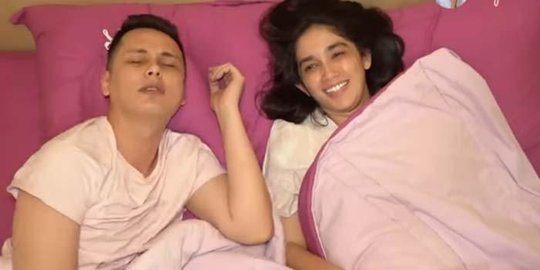 Belum Pernah Terungkap, Ussy Bongkar Aib Saat Malam Pertama Dengan Andhika Prama