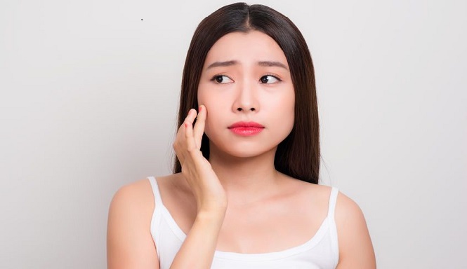Lakukan 5 Hal Ini Agar Tidak Sering Menyentuh Wajah