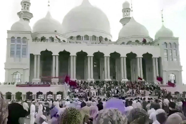 Masjid di China Hendak Dihancurkan, Ribuan Muslim Protes