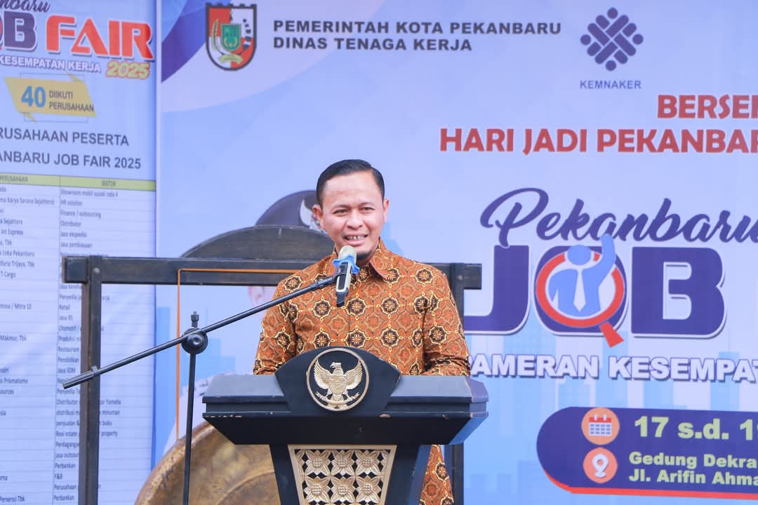 Wako Tunggu Rekomendasi Gubernur, Zulhelmi Arifin Ditunjuk Sebagai Plh Sekda Pekanbaru