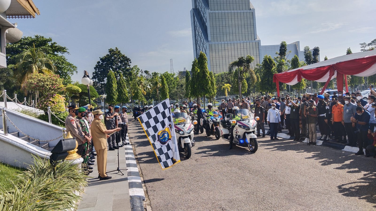 Pengamanan Idul Fitri 1443 H, Polda Riau Gelar Apel Operasi Pasukan Lancang Kuning 2022 