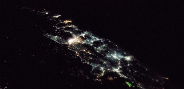 Mbah Mijan Kaitkan Laut Selatan Jawa Bercahaya Dengan Mistis