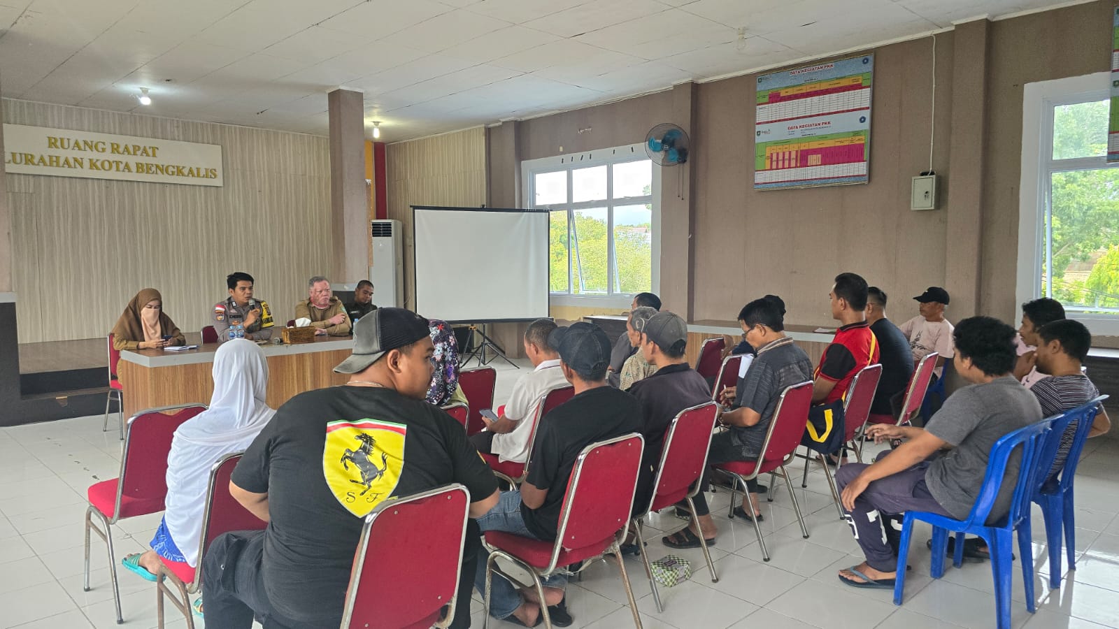 Bhabinkamtibmas Polsek Bengkalis Maksimalkan Cooling System Jelang Pilkada